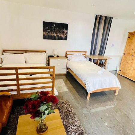 City View Sunset Luxurious Apartment In London Zone-1 Including One Family Twin Room With Its Own Stunning Private Terrace Экстерьер фото