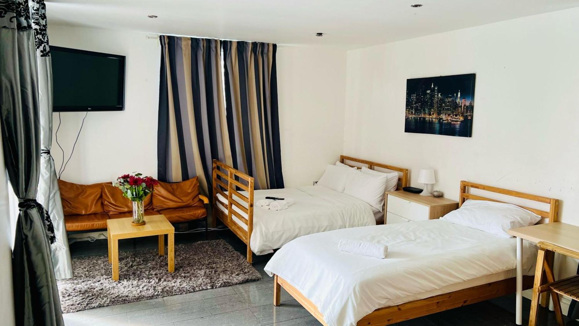 City View Sunset Luxurious Apartment In London Zone-1 Including One Family Twin Room With Its Own Stunning Private Terrace Экстерьер фото