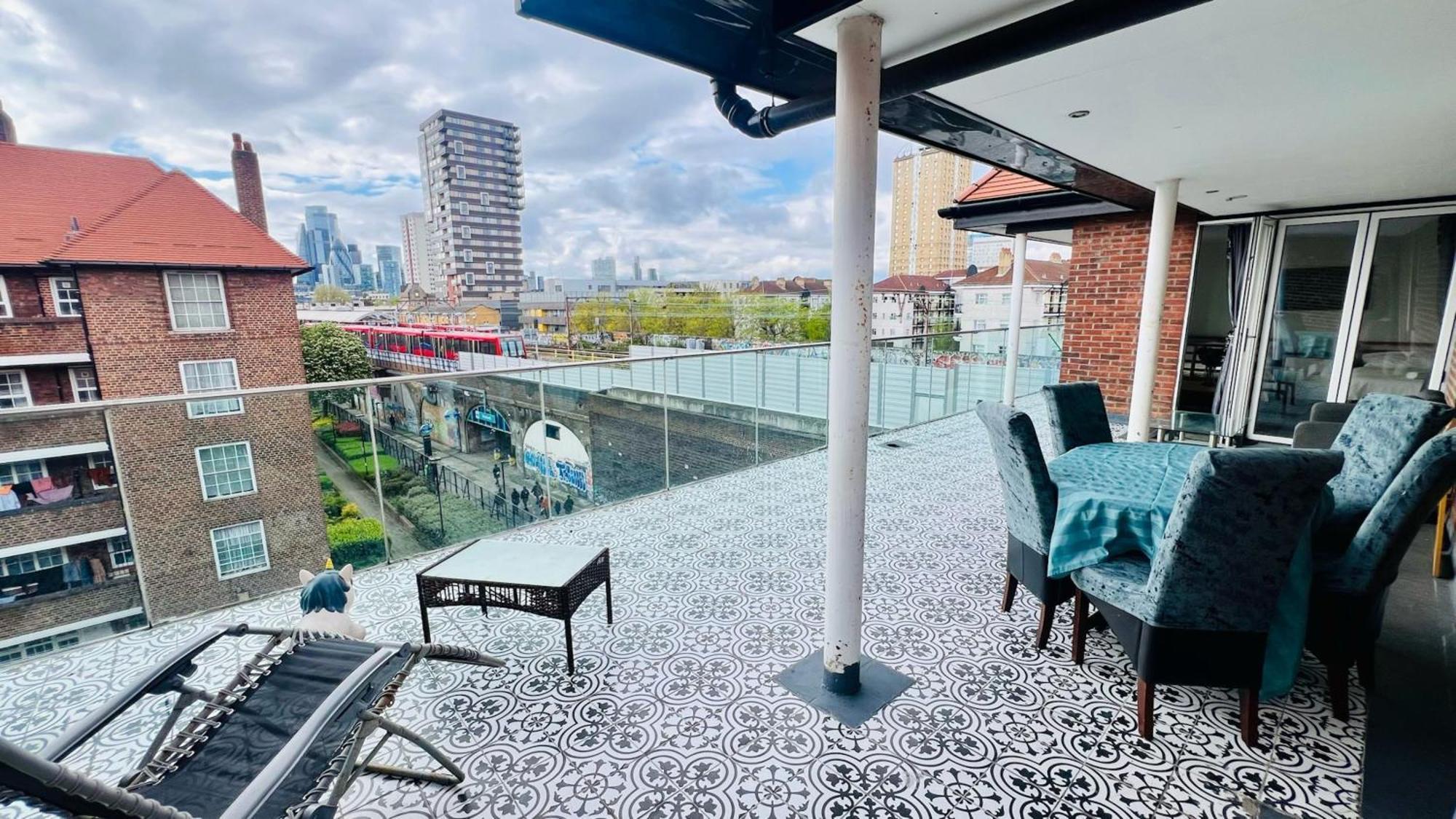 City View Sunset Luxurious Apartment In London Zone-1 Including One Family Twin Room With Its Own Stunning Private Terrace Экстерьер фото